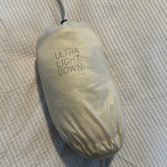 Uniqlo Vest - Picture 4 of 4